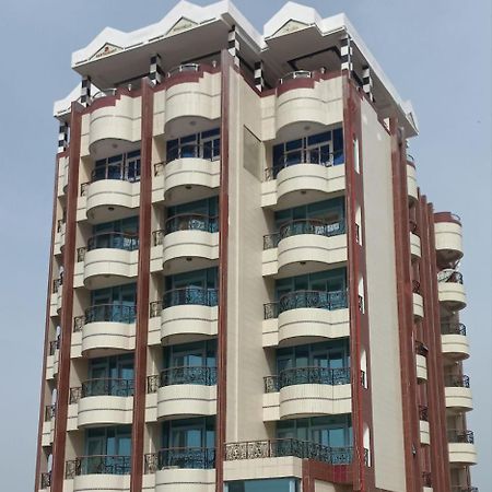 Bravia Eco Hotel Lome Bagian luar foto