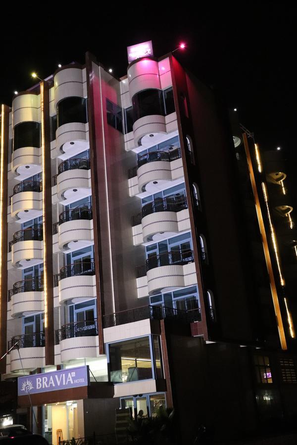 Bravia Eco Hotel Lome Bagian luar foto